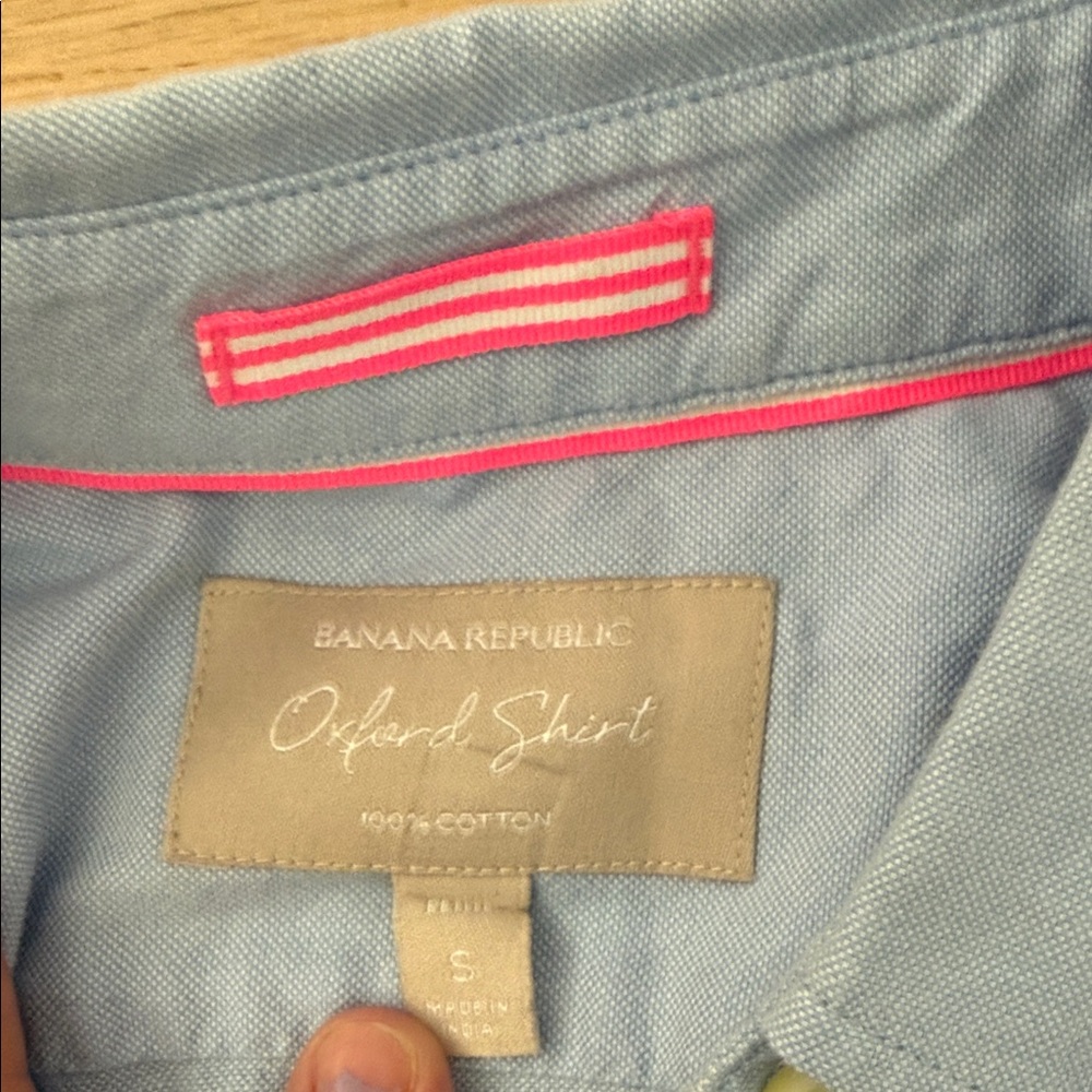 Two Banana Republic Light Purple and Blue Oxford Shirt - Picture 3 of 5